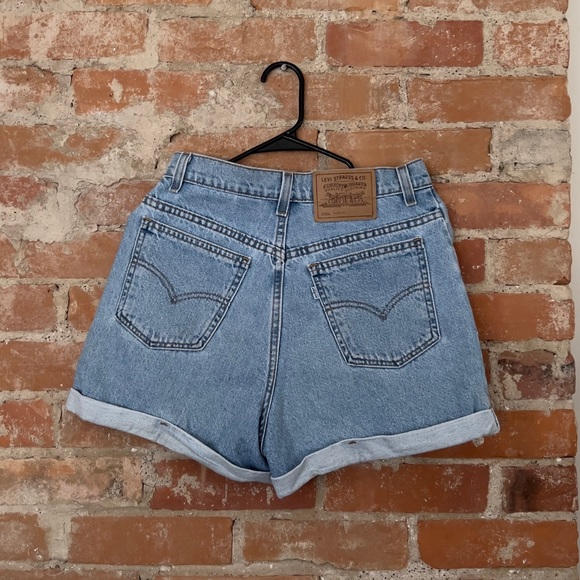 SOLD levi’s blue jeans - Picture 2 of 2